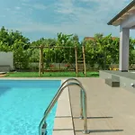 Comfortable Villa In Pula