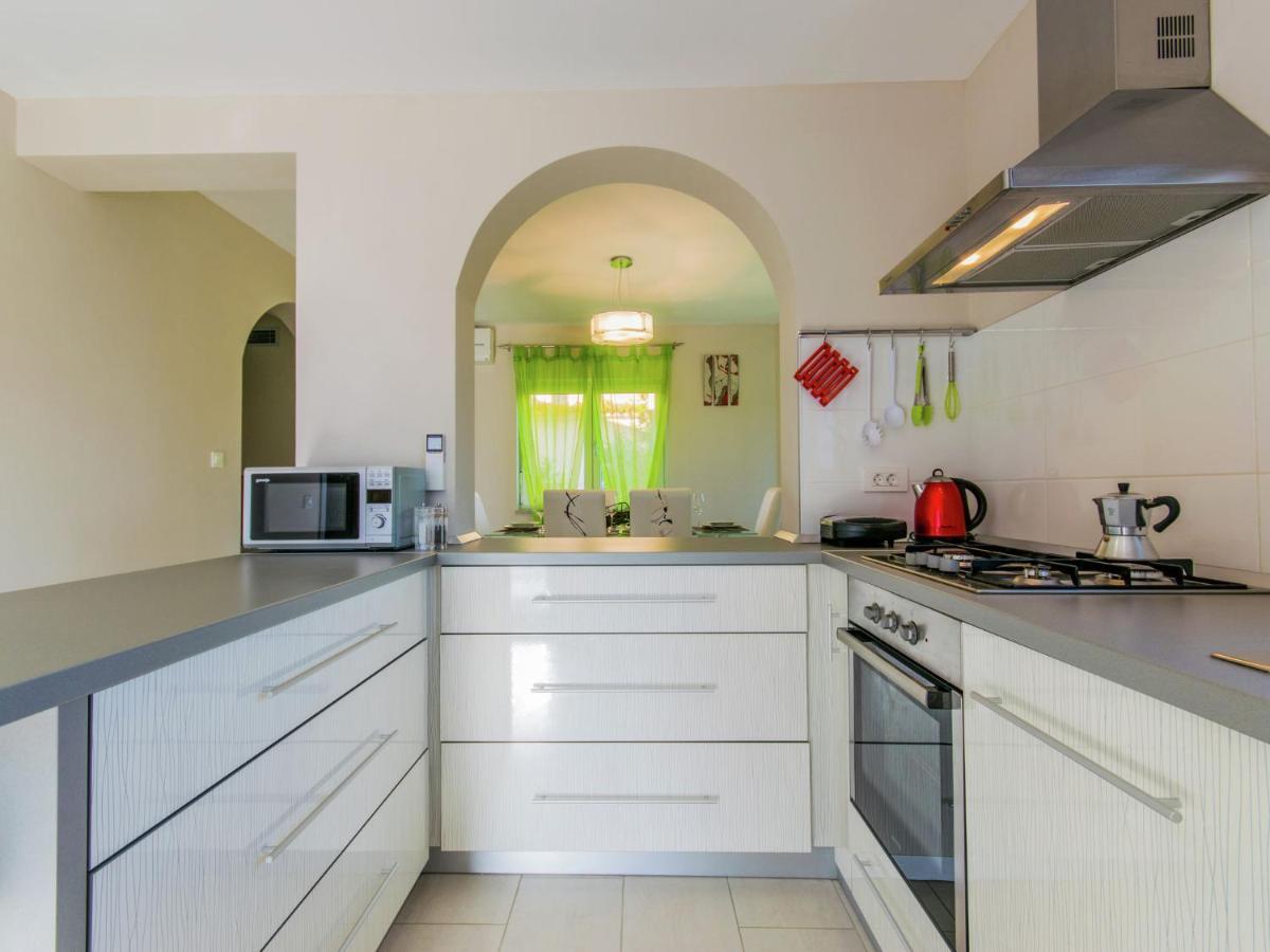 Villa Comfortable In Pula